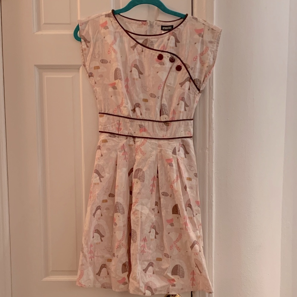 EUC - Modcloth dress with cute winter print